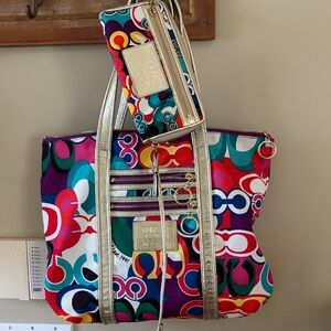 Coach Poppy  Tote and Wallet Set